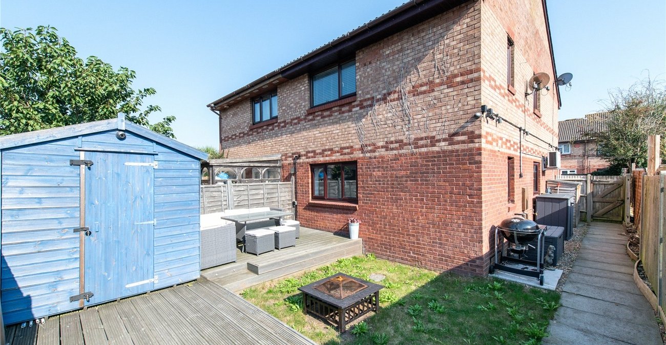 1 bedroom property for sale in Gravesend | Robinson Michael & Jackson