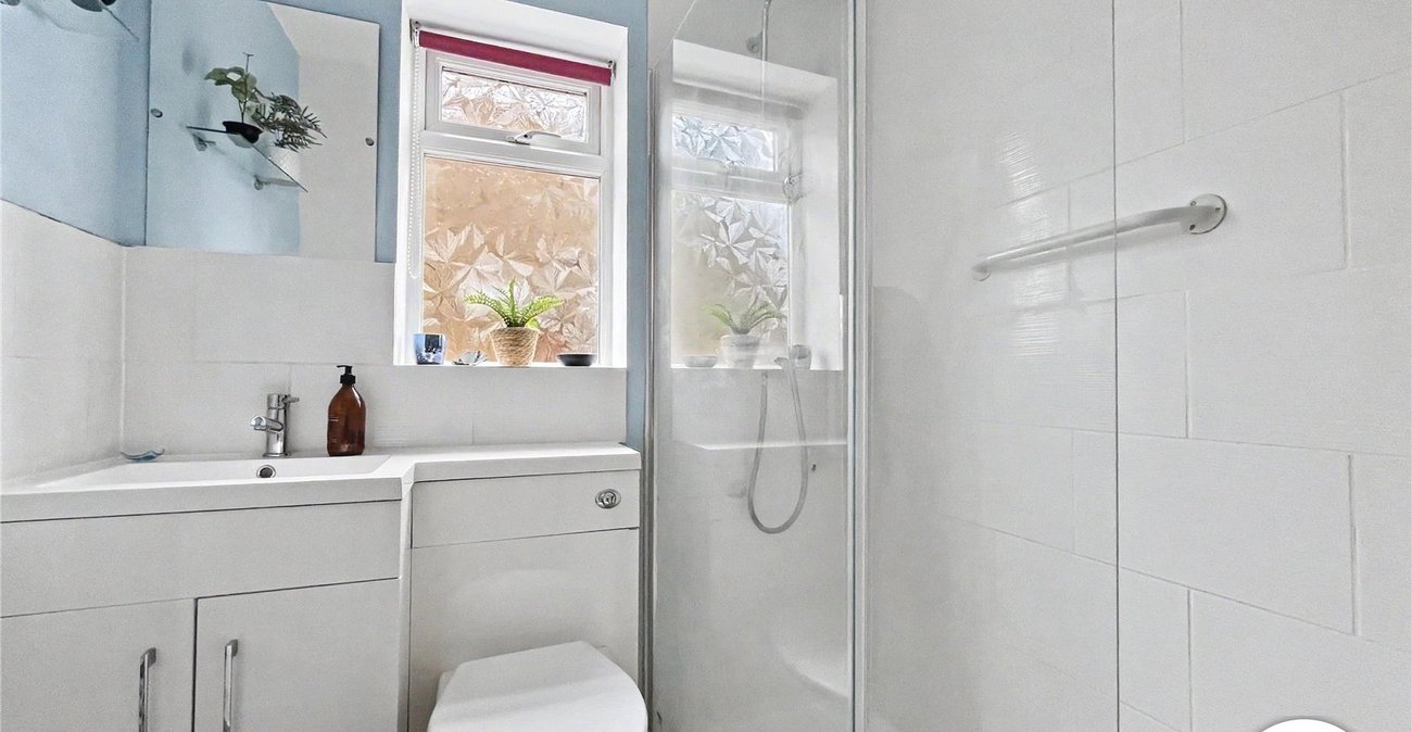 3 bedroom bungalow for sale in Walderslade | Robinson Michael & Jackson