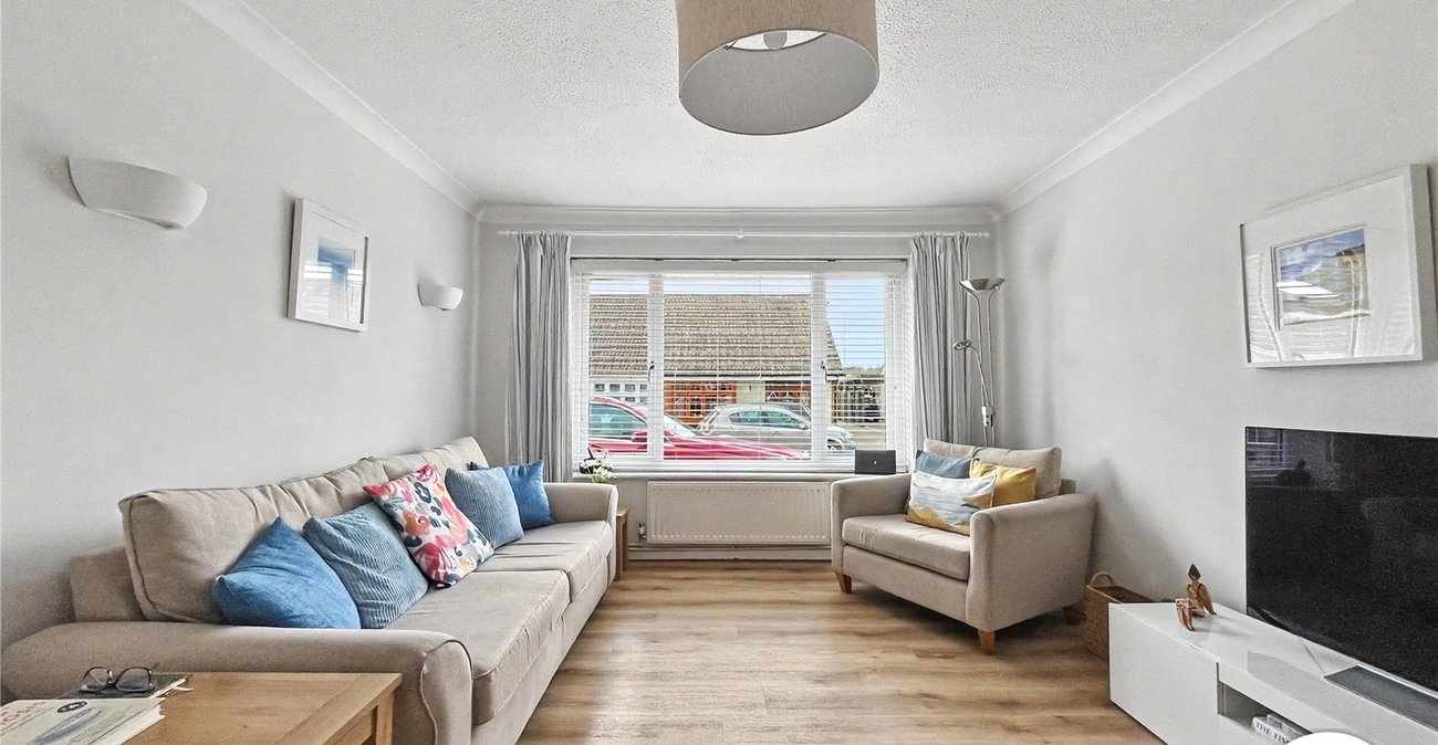 3 bedroom bungalow for sale in Walderslade | Robinson Michael & Jackson