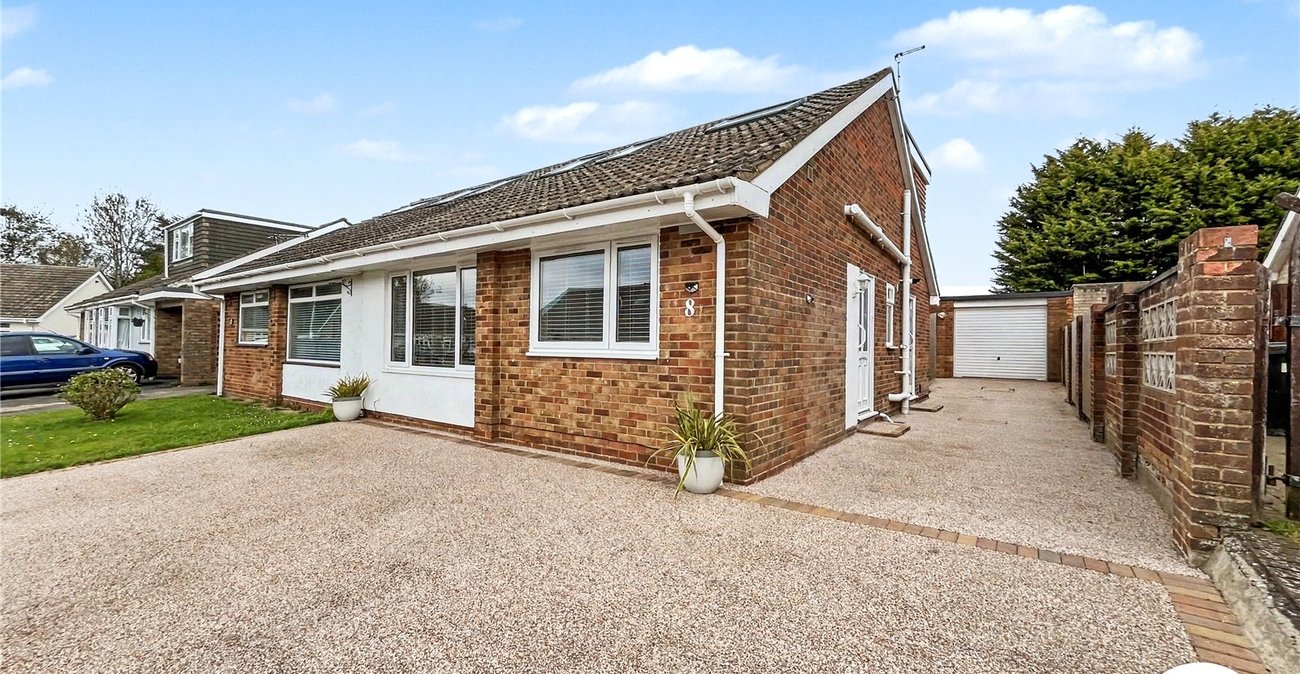 3 bedroom bungalow for sale in Walderslade | Robinson Michael & Jackson