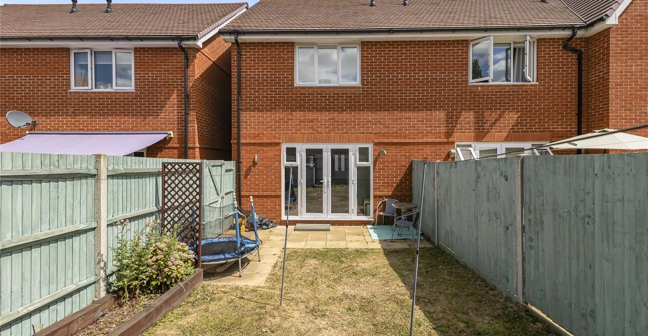 2 bedroom house for sale in Hoo | Robinson Michael & Jackson