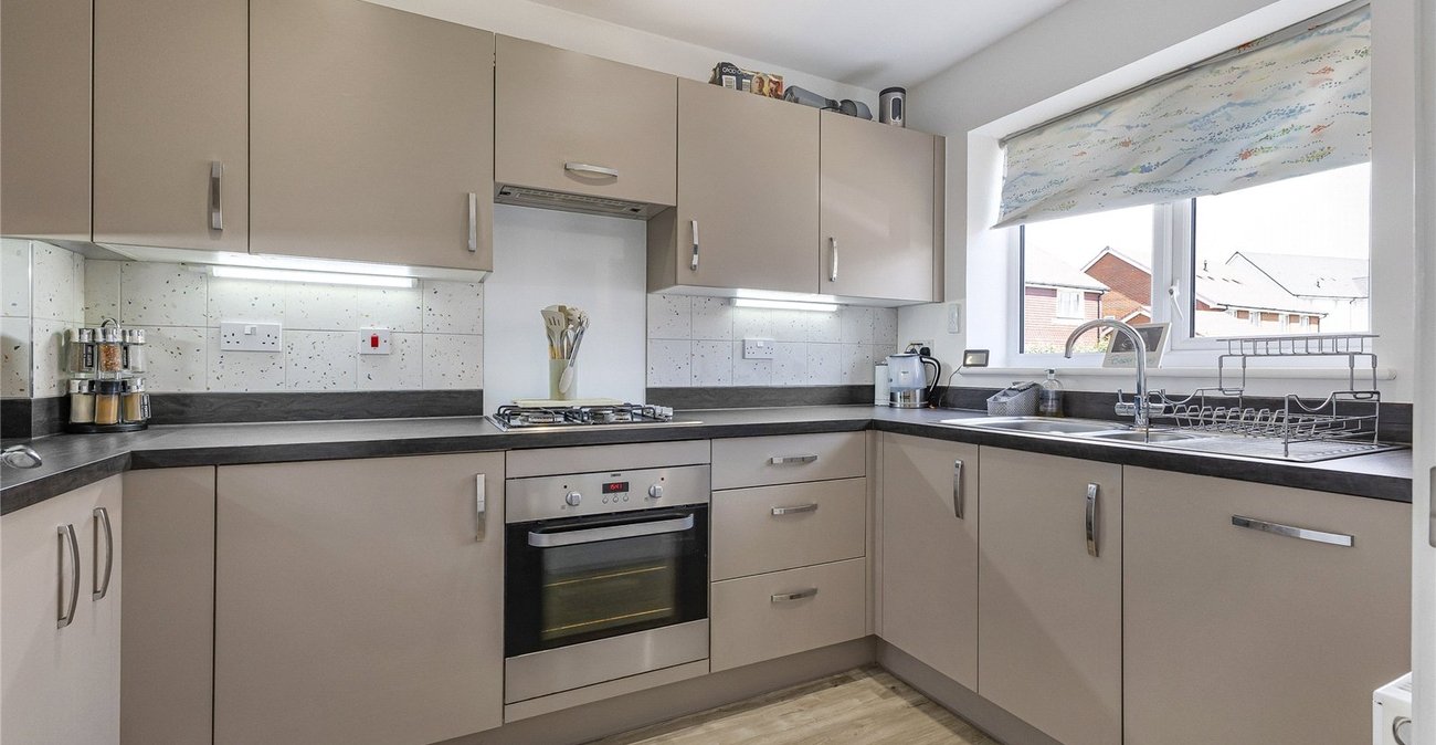 2 bedroom house for sale in Hoo | Robinson Michael & Jackson