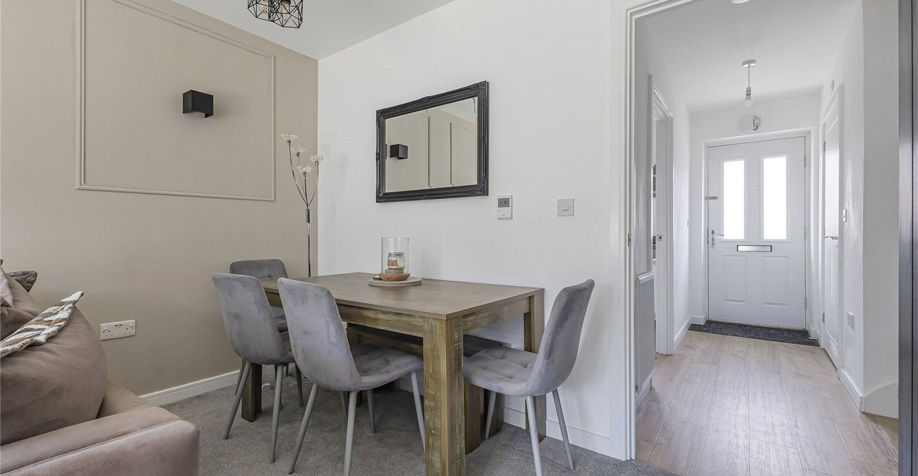 2 bedroom house for sale in Hoo | Robinson Michael & Jackson