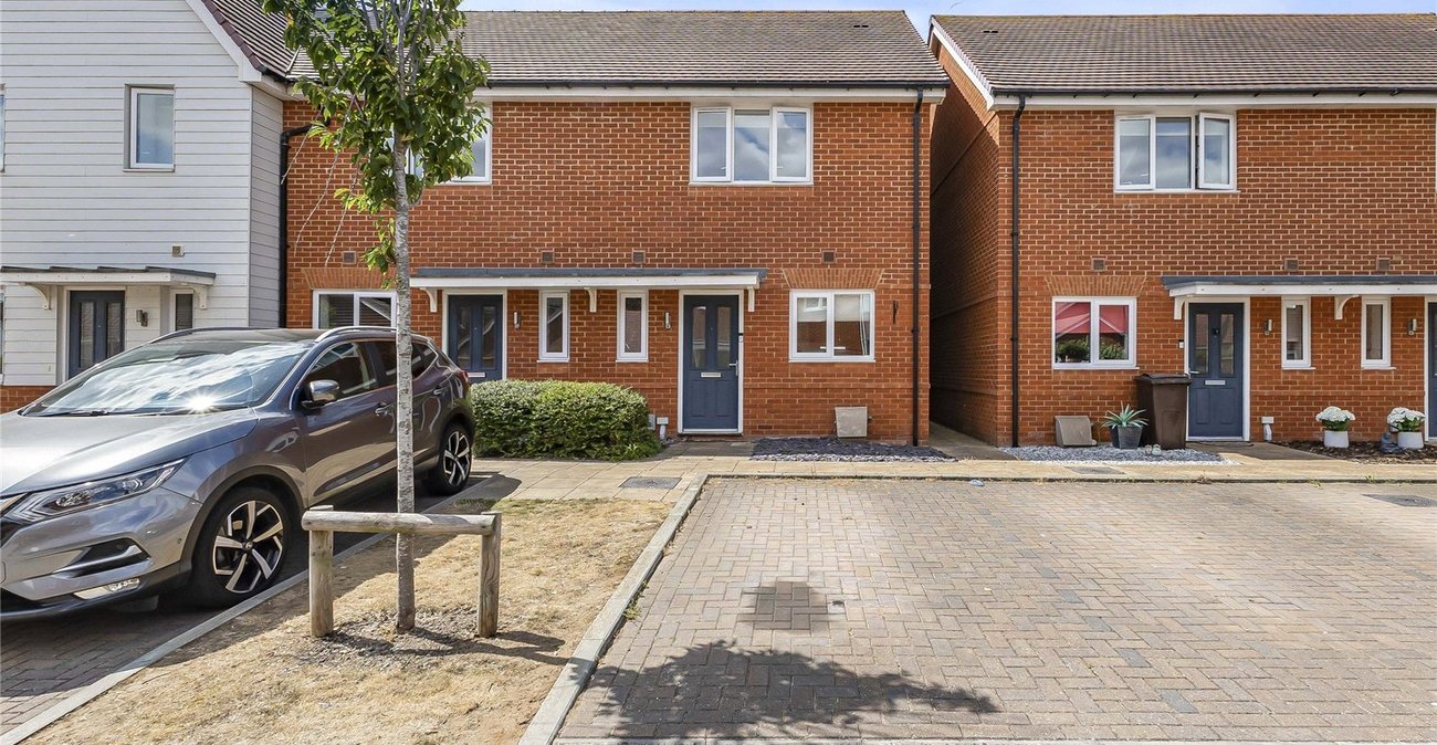 2 bedroom house for sale in Hoo | Robinson Michael & Jackson