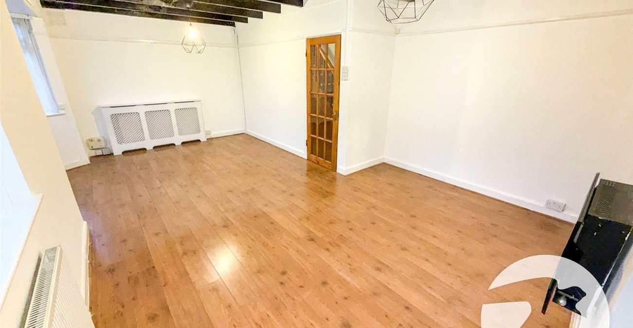 3 bedroom house for sale in Eltham | Robinson Jackson