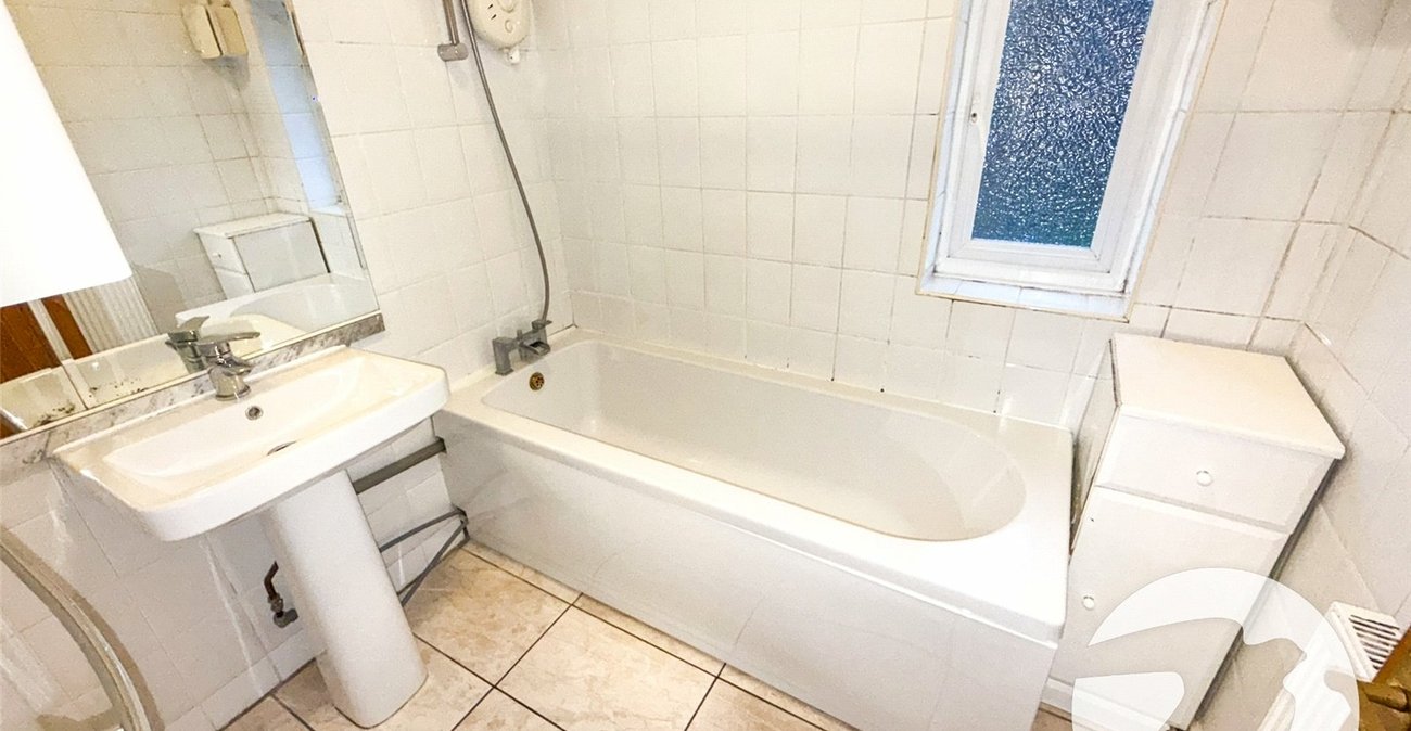 3 bedroom house for sale in Eltham | Robinson Jackson