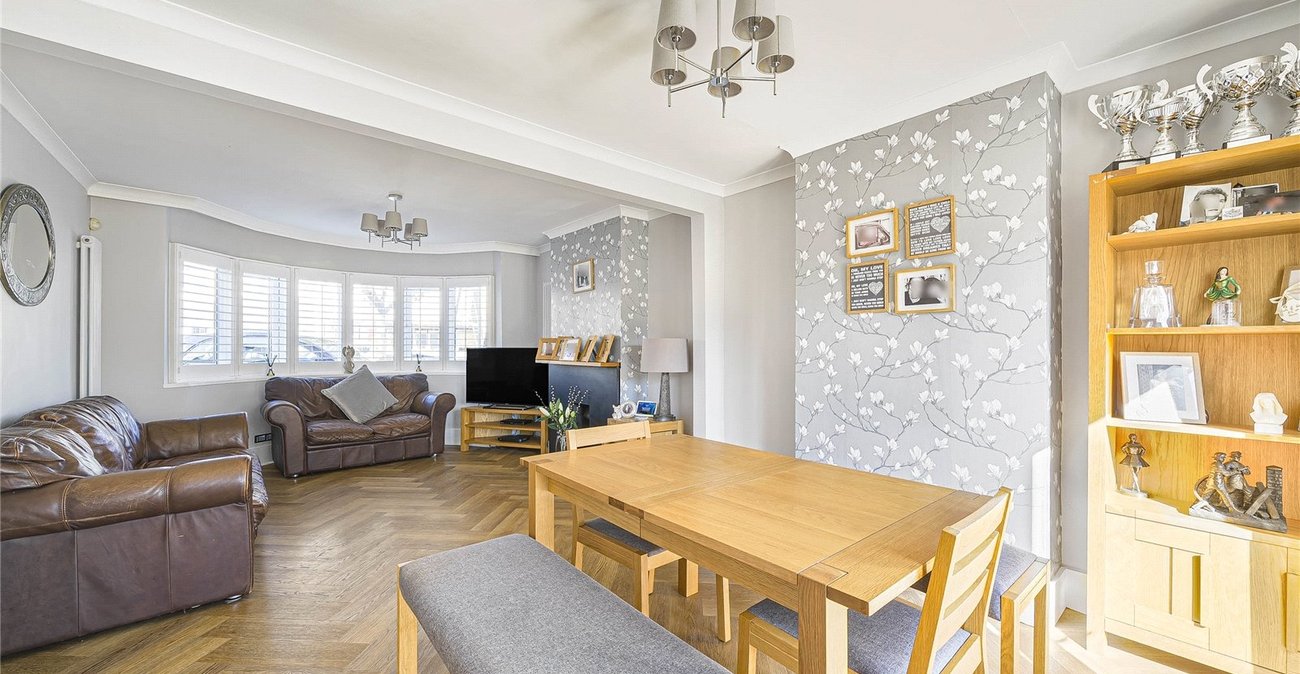 4 bedroom house for sale in Welling | Robinson Jackson