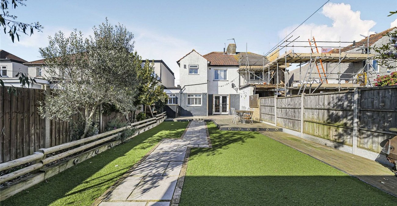 4 bedroom house for sale in Welling | Robinson Jackson