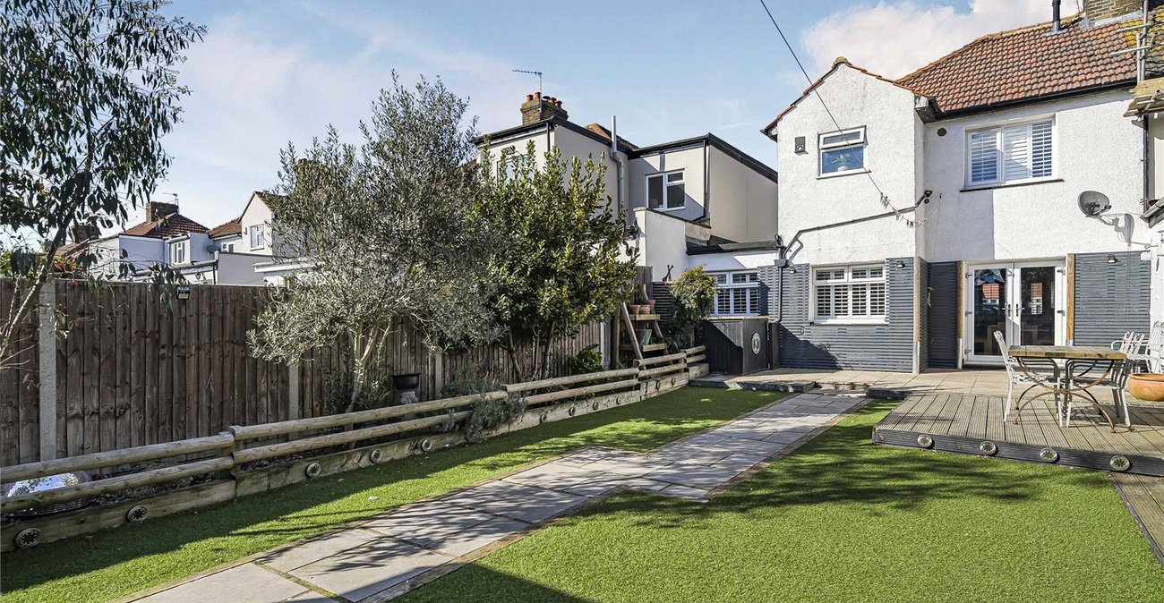 4 bedroom house for sale in Welling | Robinson Jackson