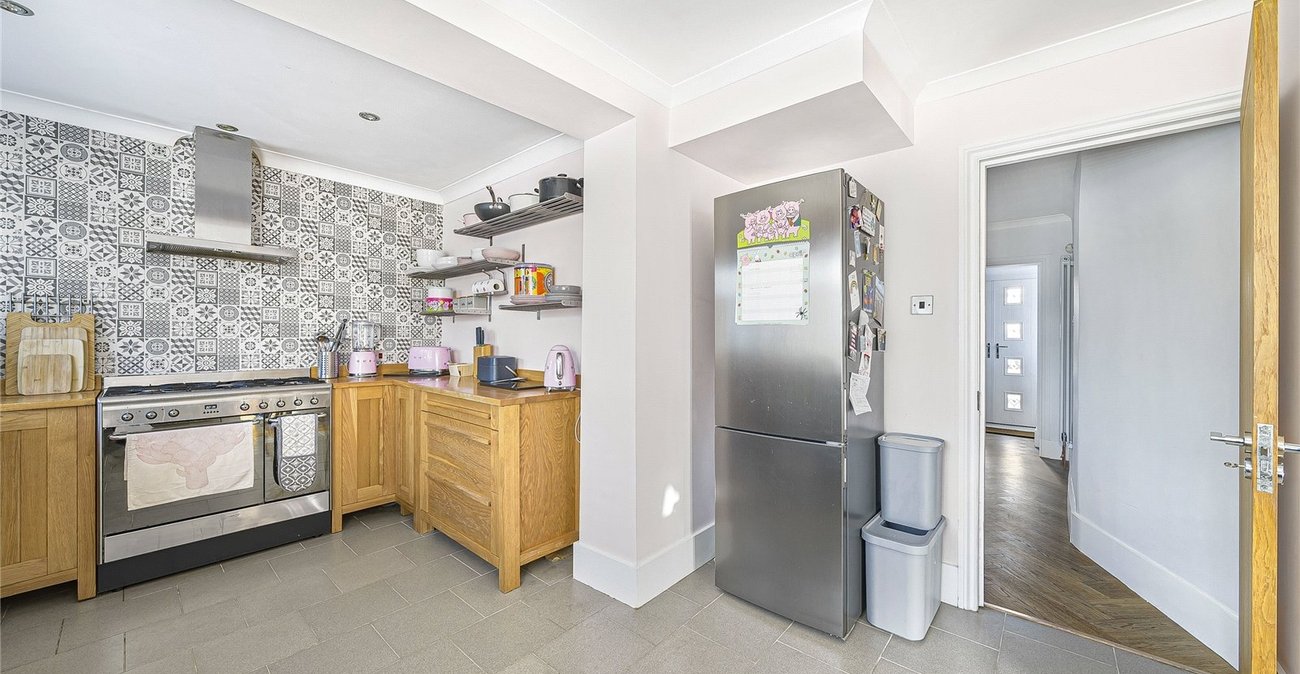 4 bedroom house for sale in Welling | Robinson Jackson