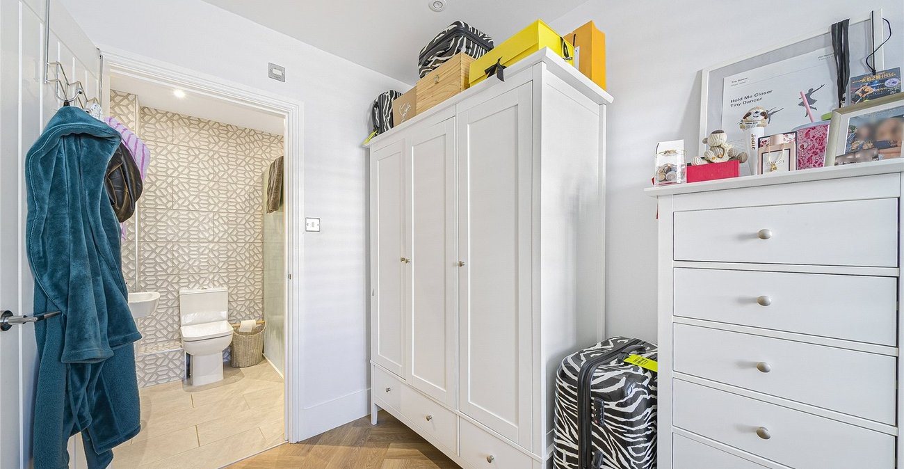 4 bedroom house for sale in Welling | Robinson Jackson