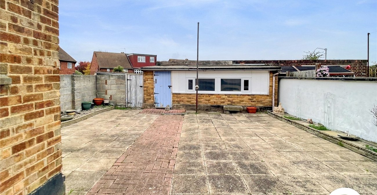 4 bedroom house for sale in Dartford | Robinson Jackson