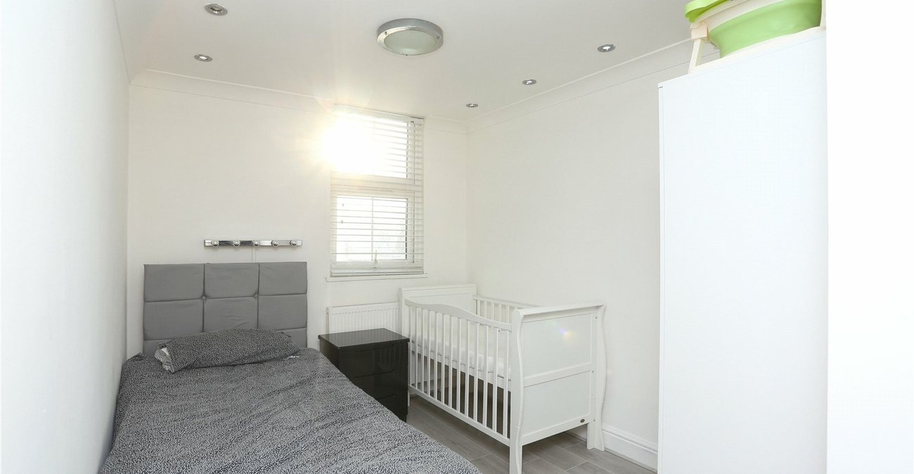 2 bedroom property for sale in Catford | Robinson Jackson