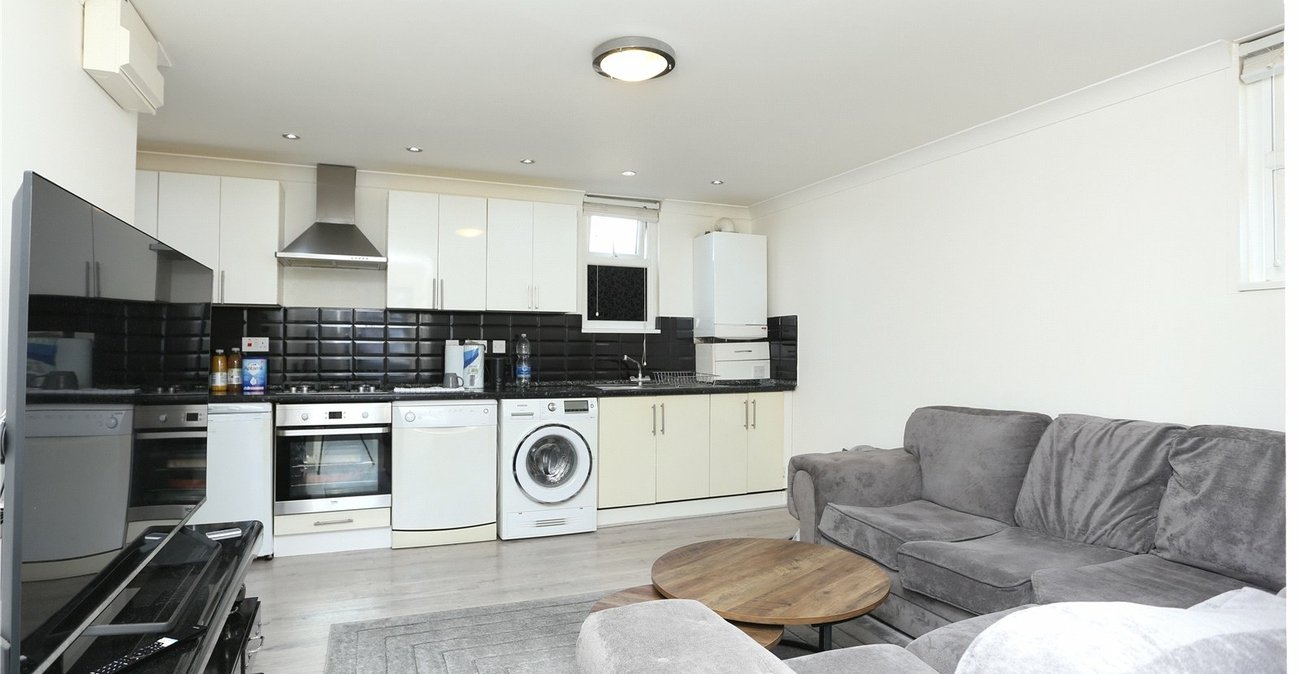 2 bedroom property for sale in Catford | Robinson Jackson