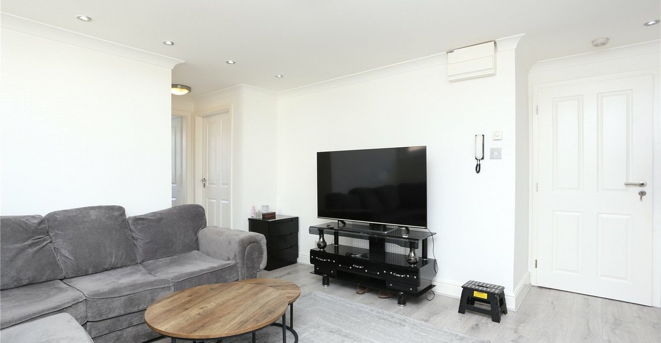 2 bedroom property for sale in Catford | Robinson Jackson