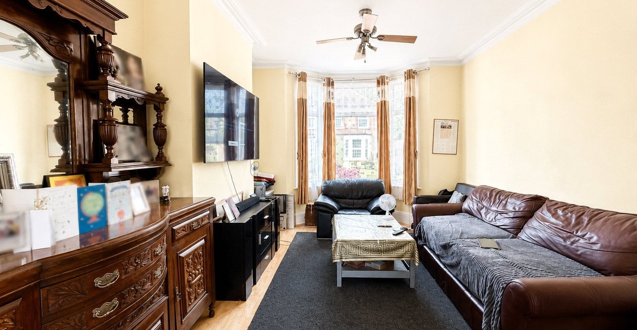 3 bedroom house for sale in Lewisham | Robinson Jackson