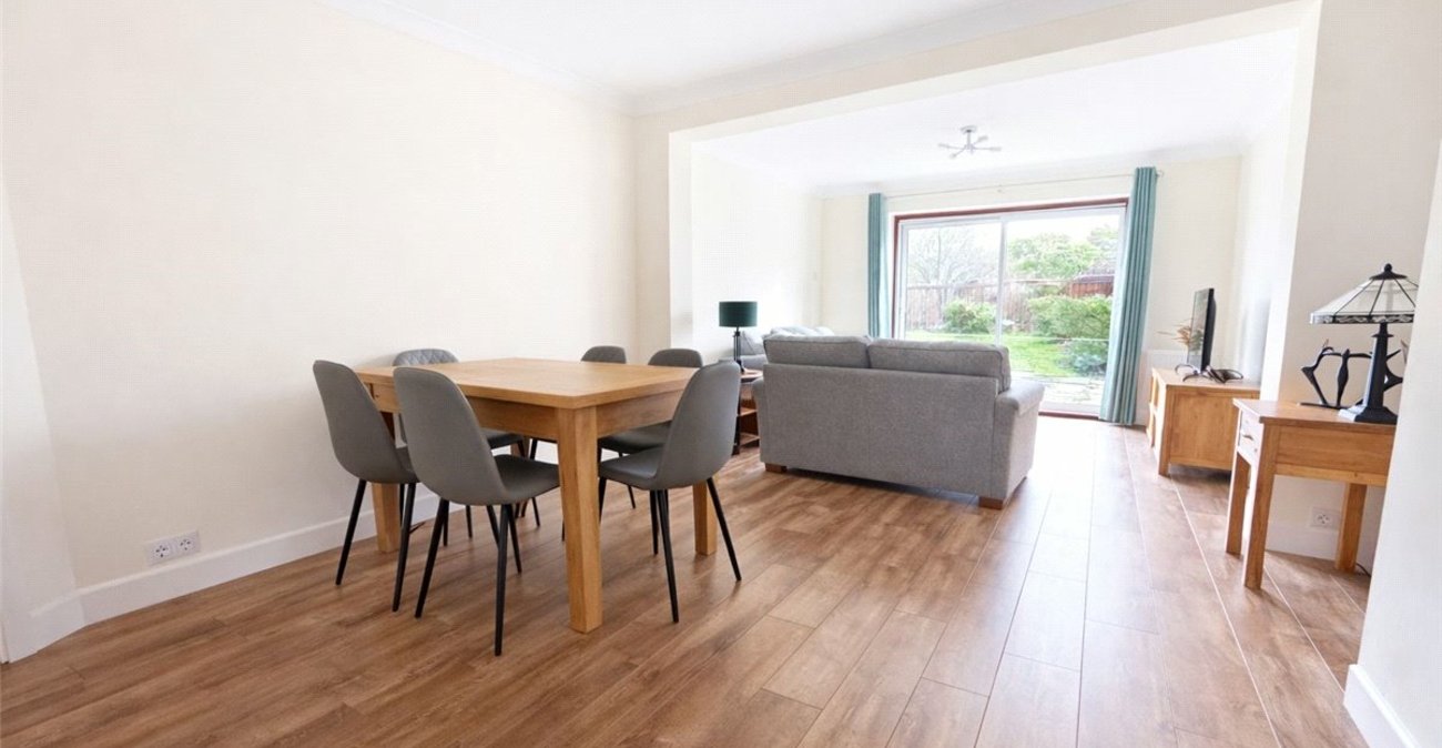 2 bedroom bungalow for sale in South Orpington | Robinson Jackson