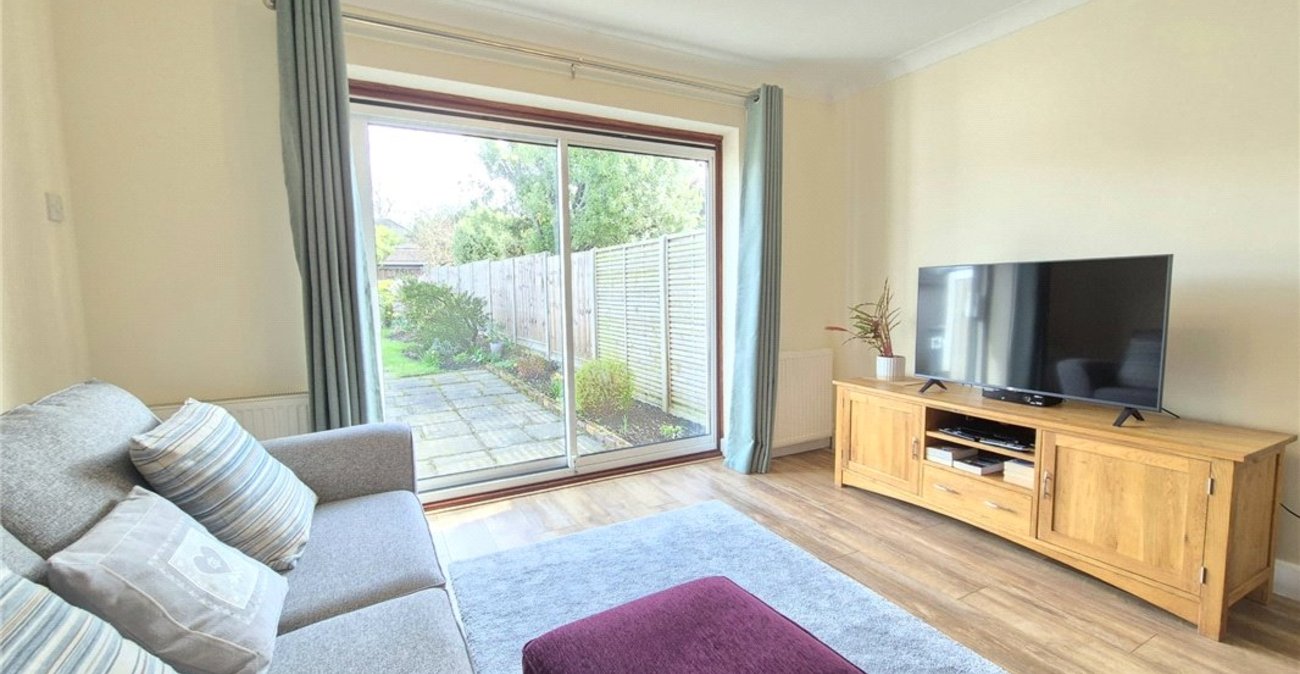 2 bedroom bungalow for sale in South Orpington | Robinson Jackson