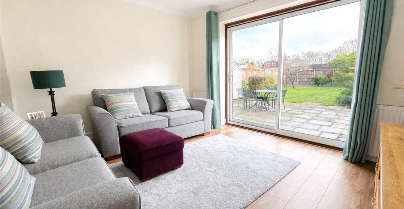 2 bedroom bungalow for sale in South Orpington | Robinson Jackson