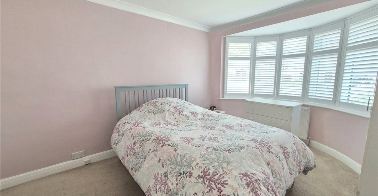 2 bedroom bungalow for sale in South Orpington | Robinson Jackson