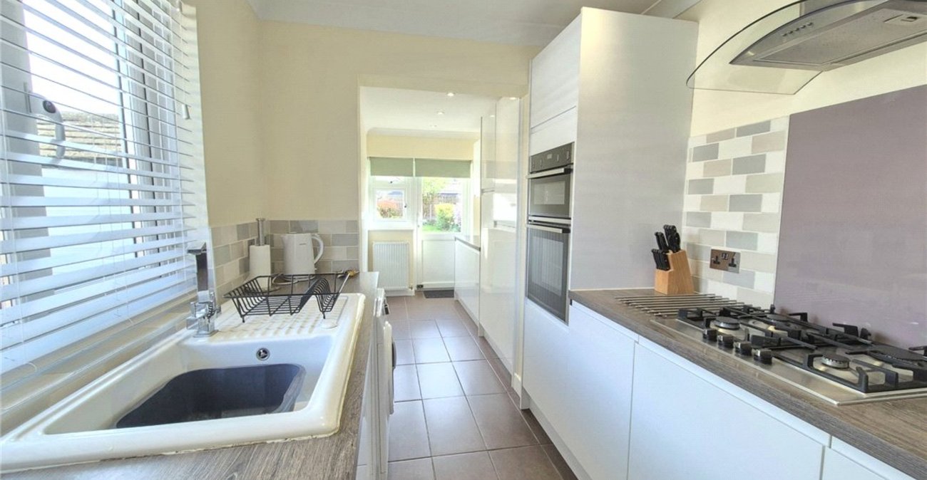 2 bedroom bungalow for sale in South Orpington | Robinson Jackson