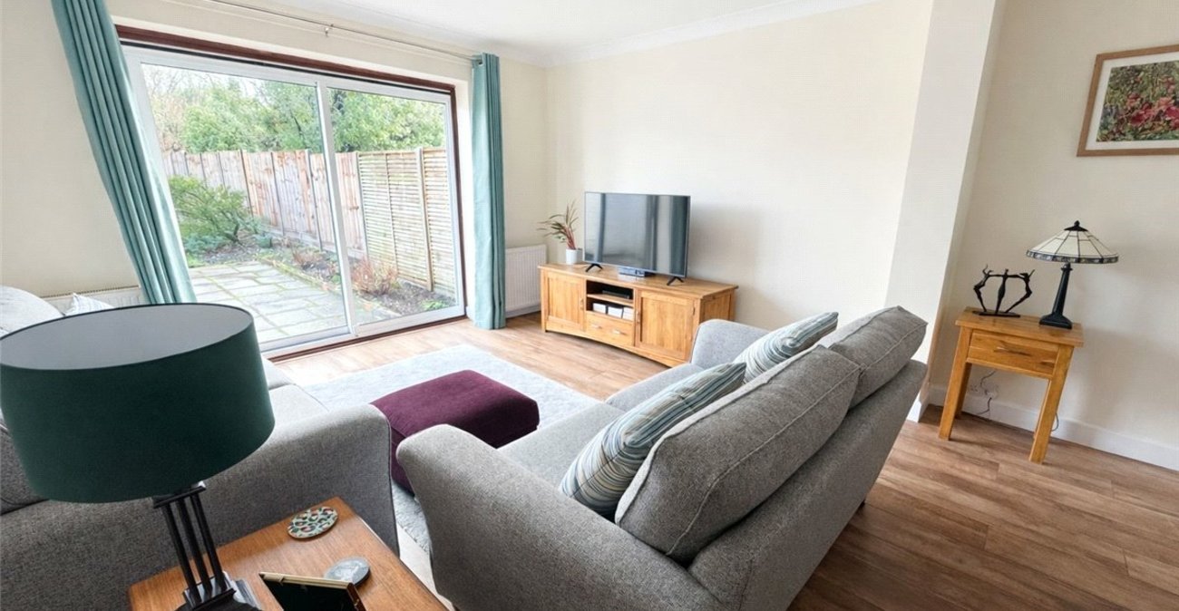 2 bedroom bungalow for sale in South Orpington | Robinson Jackson