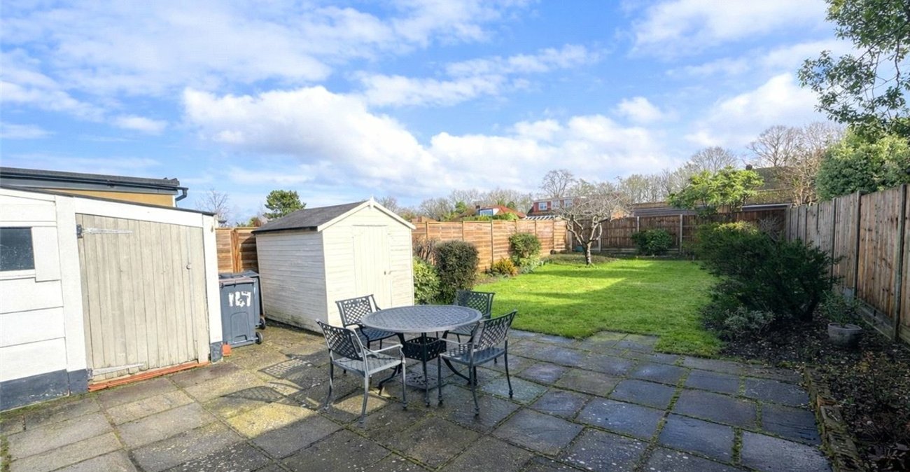 2 bedroom bungalow for sale in South Orpington | Robinson Jackson