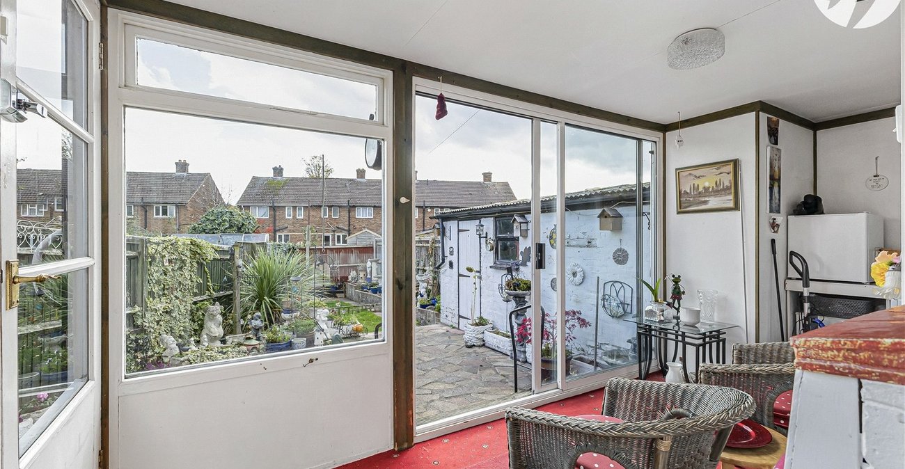 3 bedroom house for sale in Hextable | Robinson Jackson