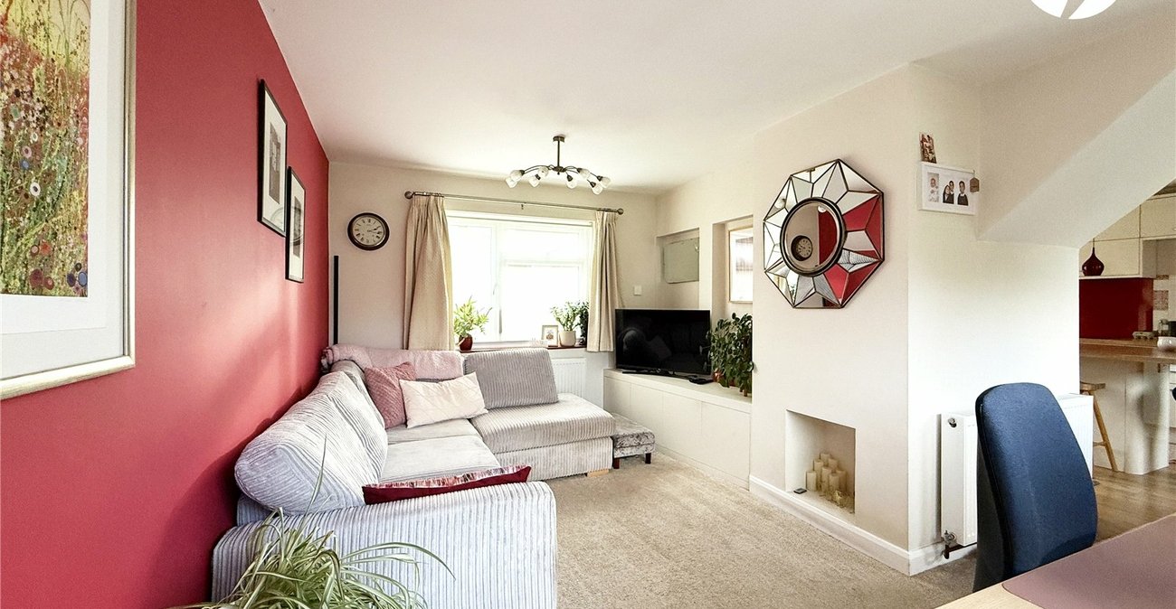 2 bedroom house for sale in Hextable | Robinson Jackson