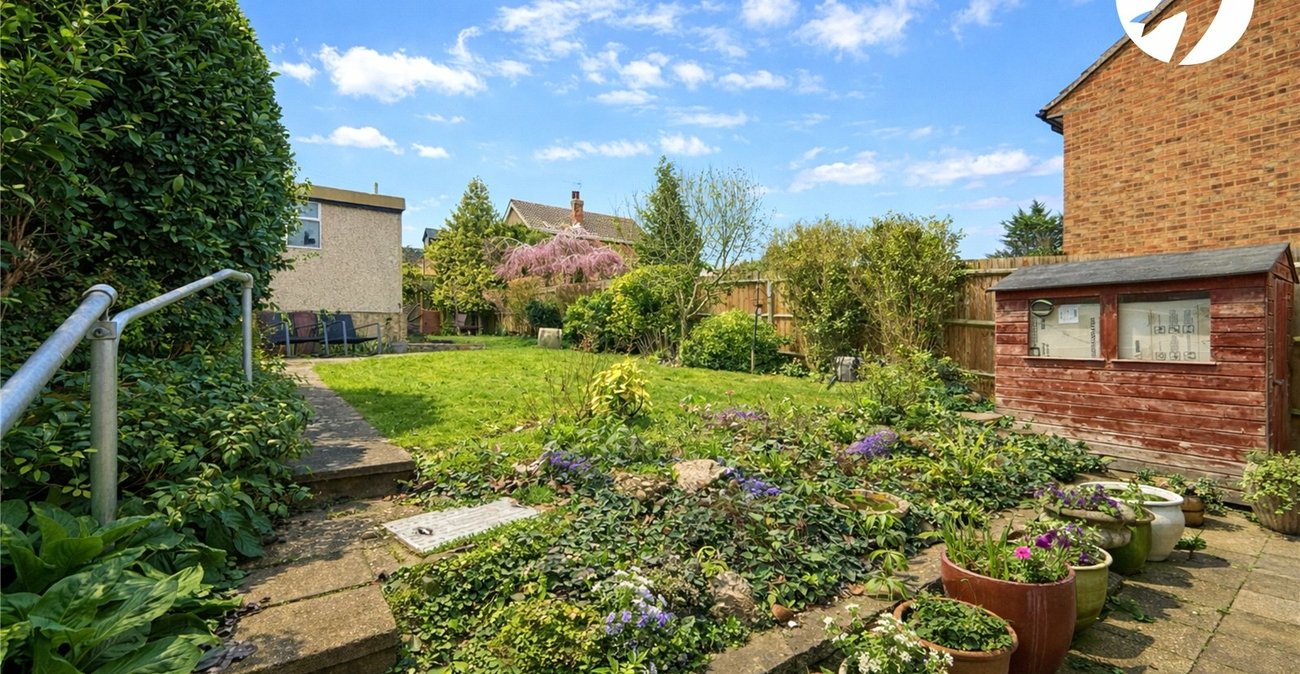 2 bedroom house for sale in Hextable | Robinson Jackson