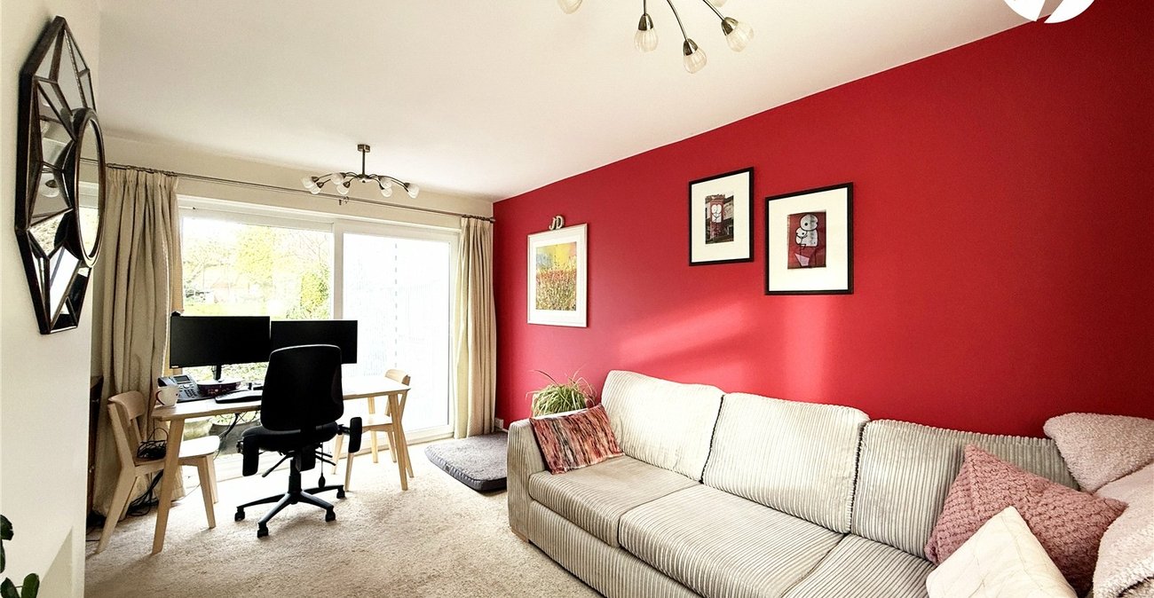 2 bedroom house for sale in Hextable | Robinson Jackson