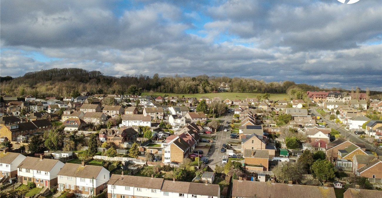 2 bedroom house for sale in Hextable | Robinson Jackson