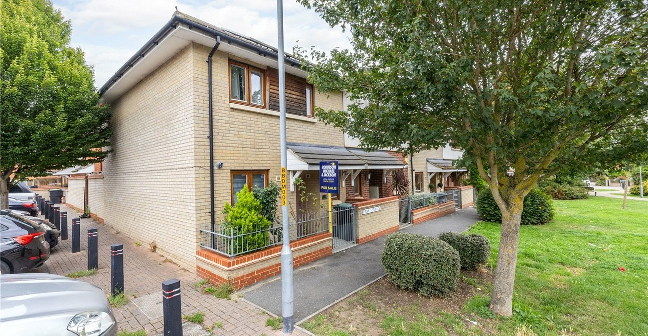 3 bedroom house for sale in Gravesend | Robinson Michael & Jackson