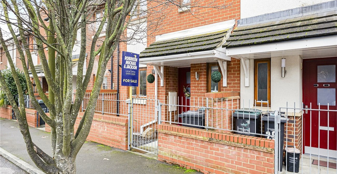 3 bedroom house for sale in Gravesend | Robinson Michael & Jackson