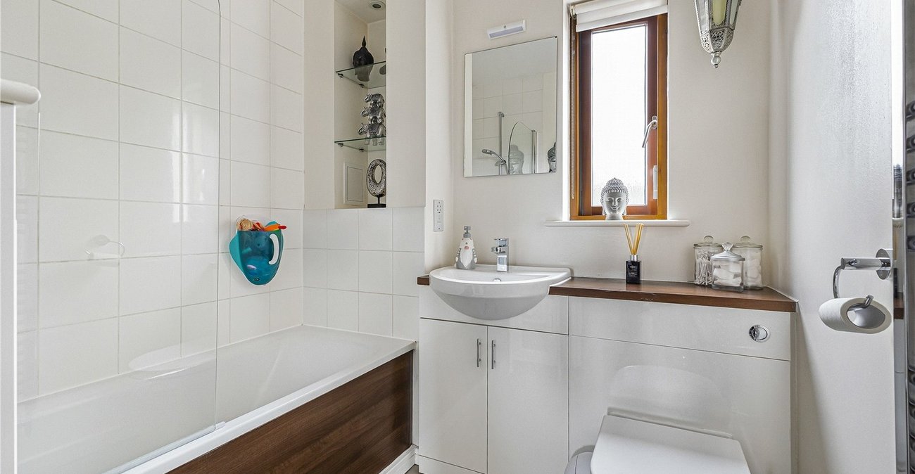 3 bedroom house for sale in Gravesend | Robinson Michael & Jackson