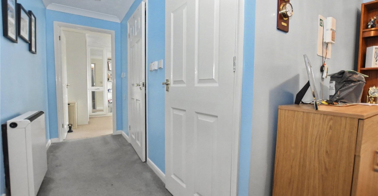 2 bedroom property for sale in  | Robinson Jackson