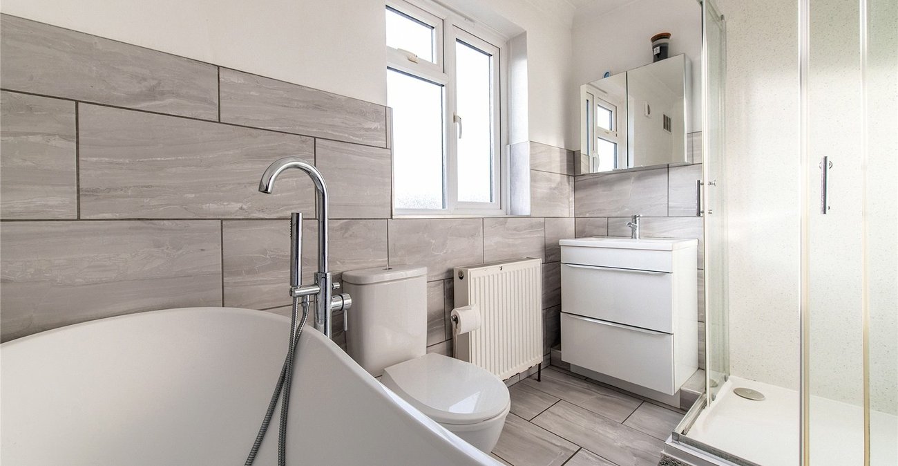 4 bedroom house for sale in Gravesend | Robinson Michael & Jackson