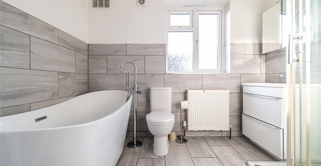 4 bedroom house for sale in Gravesend | Robinson Michael & Jackson