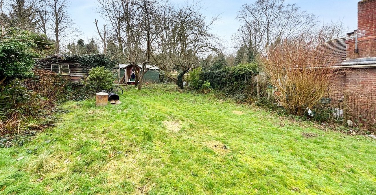 3 bedroom bungalow for sale in Bexley | Robinson Jackson