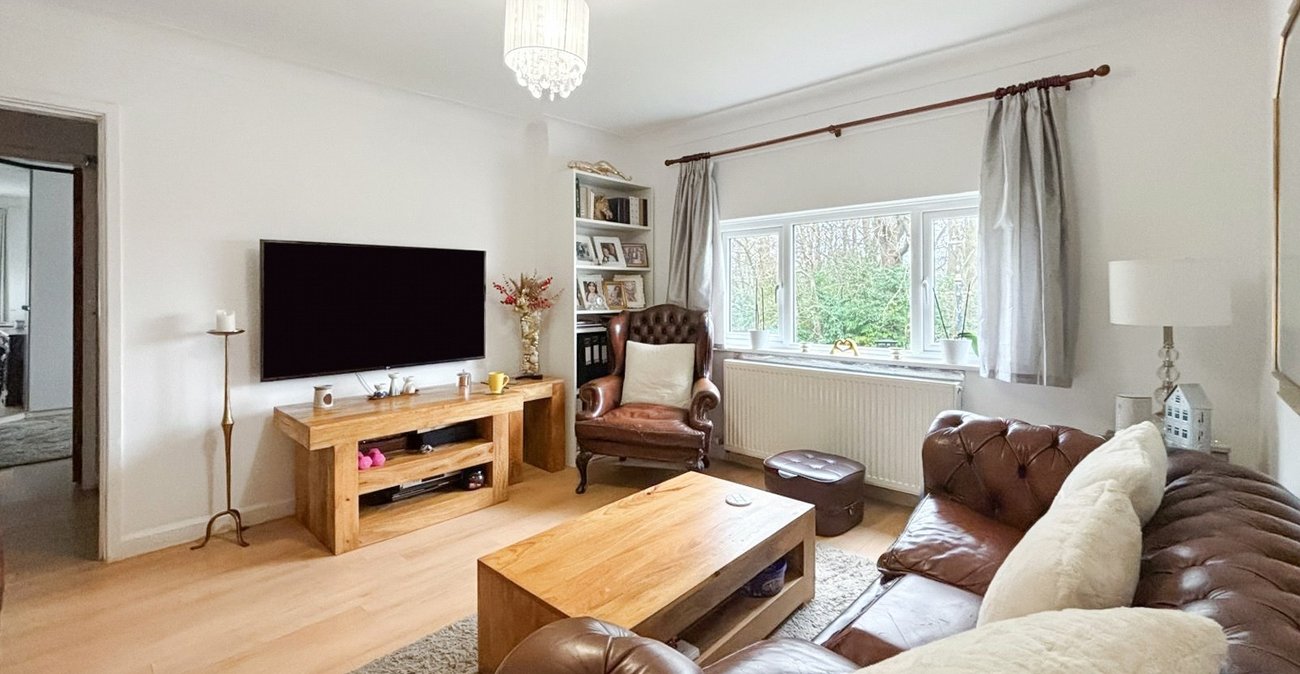 3 bedroom bungalow for sale in Bexley | Robinson Jackson