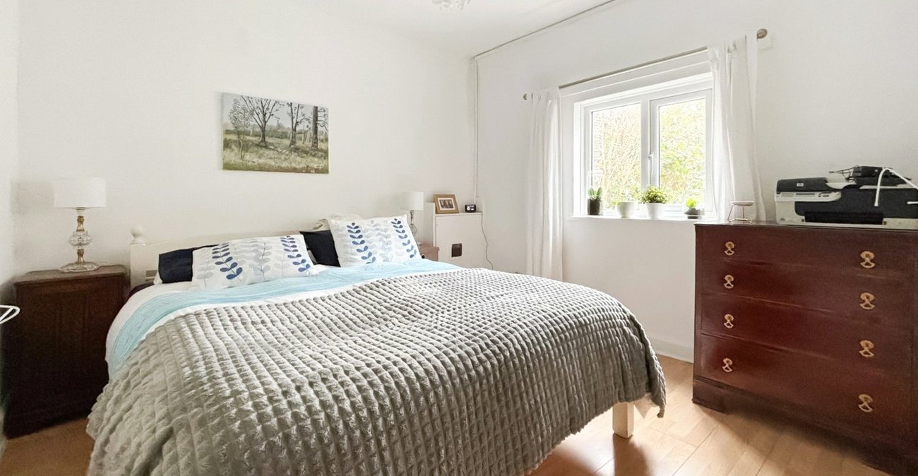 3 bedroom bungalow for sale in Bexley | Robinson Jackson