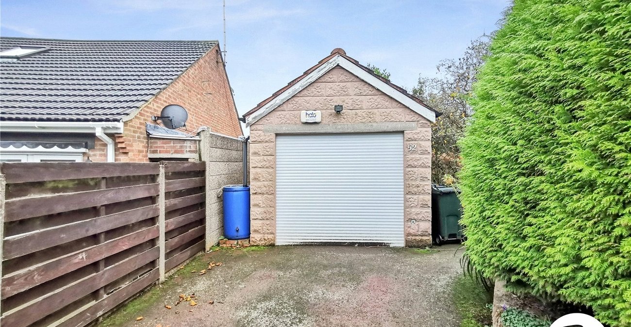 3 bedroom bungalow for sale in Dartford | Robinson Jackson