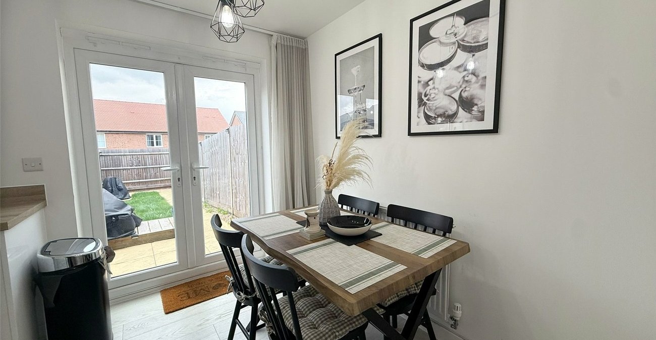 2 bedroom house for sale in Gravesend | Robinson Michael & Jackson