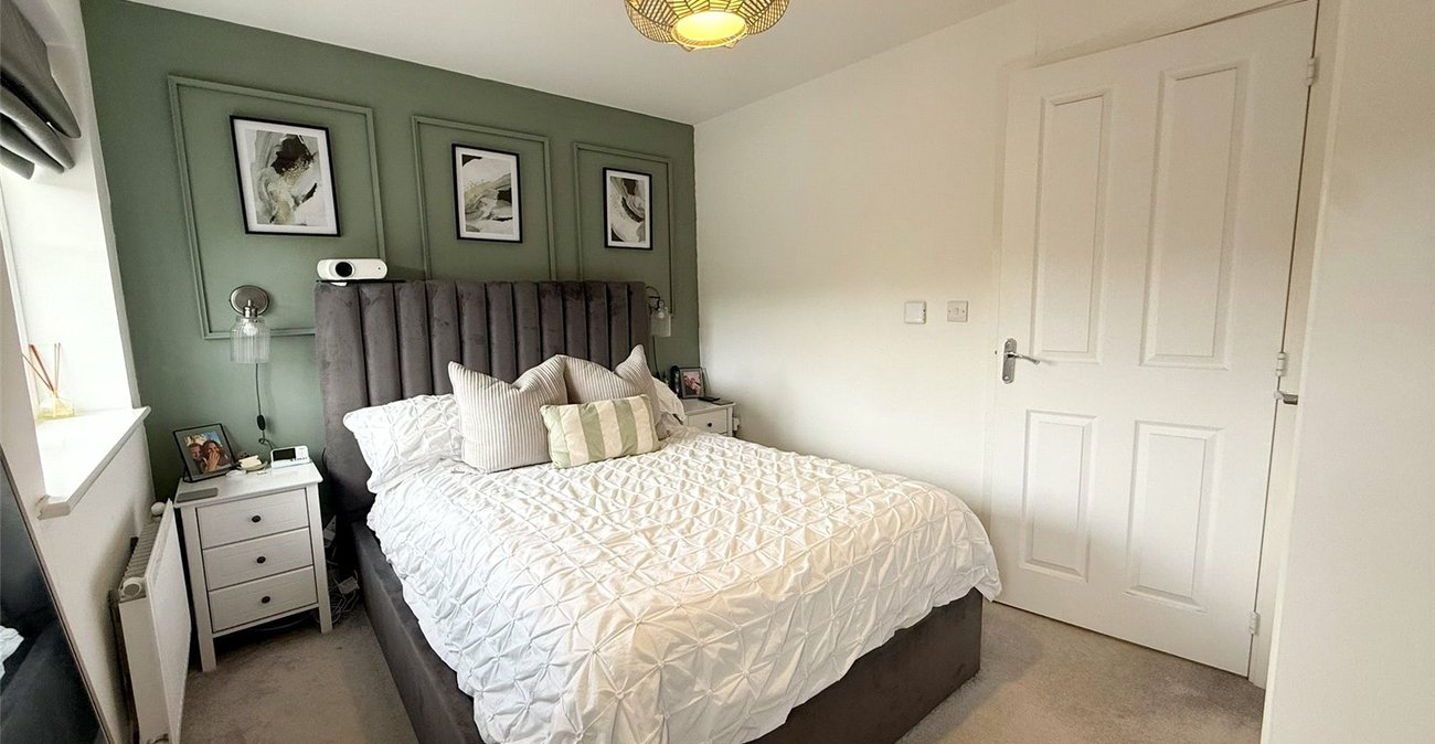 2 bedroom house for sale in Gravesend | Robinson Michael & Jackson