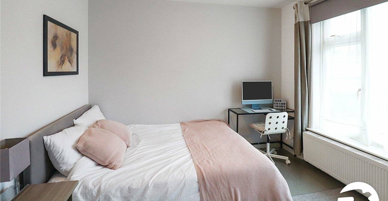 3 bedroom house for sale in Abbey Wood | Robinson Jackson