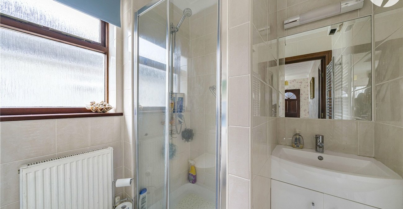 3 bedroom house for sale in West Dartford | Robinson Jackson