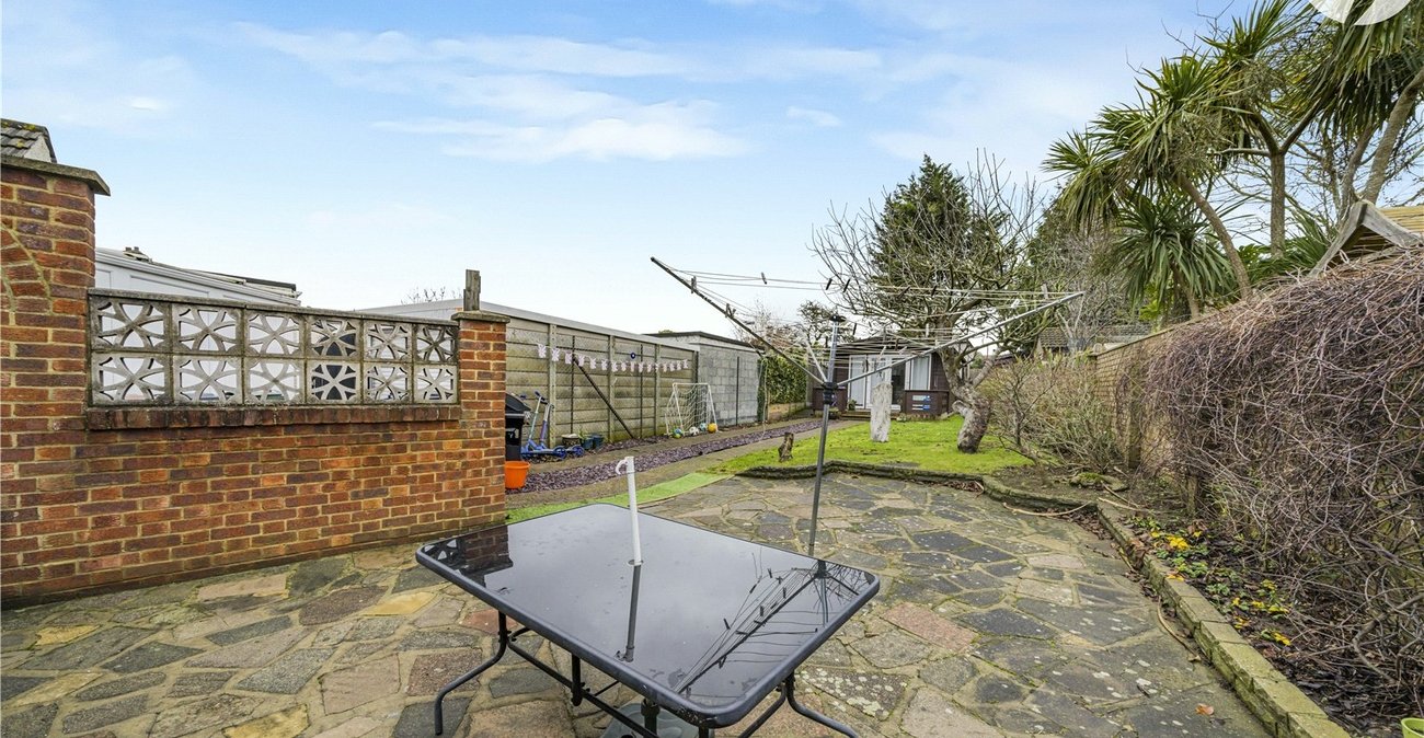3 bedroom house for sale in West Dartford | Robinson Jackson