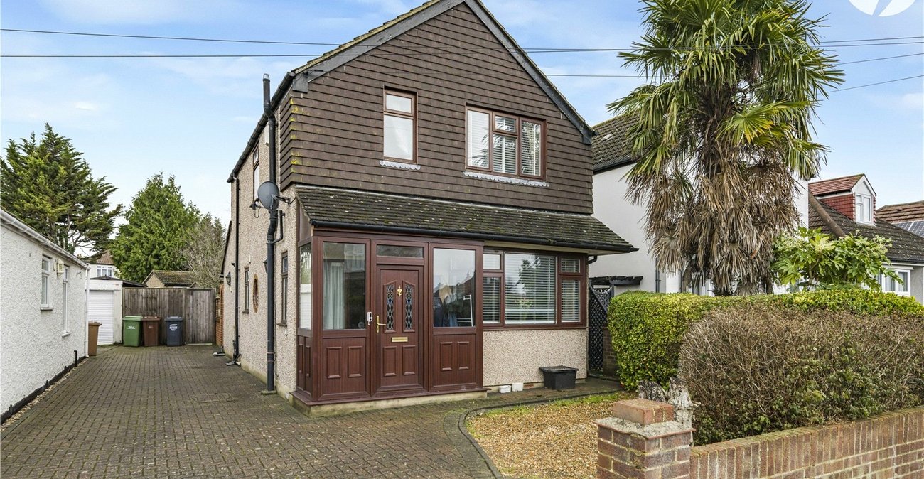 3 bedroom house for sale in West Dartford | Robinson Jackson