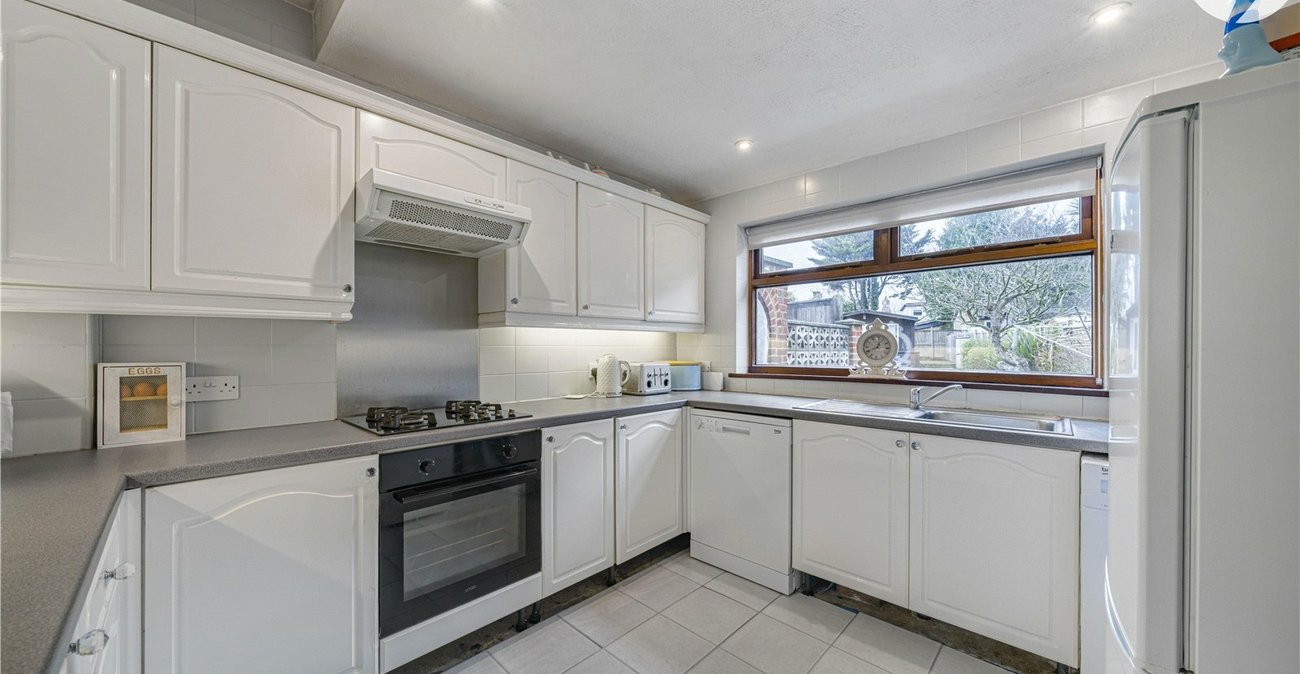 3 bedroom house for sale in West Dartford | Robinson Jackson