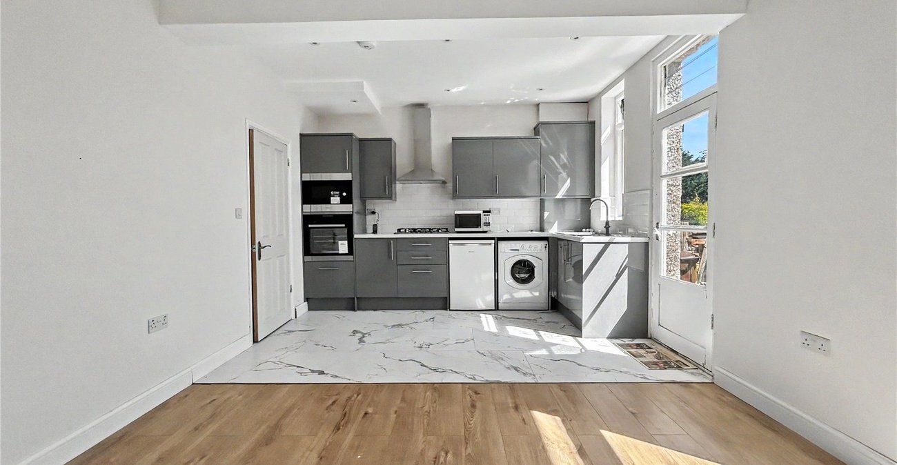 3 bedroom house for sale in Gillingham | Robinson Michael & Jackson